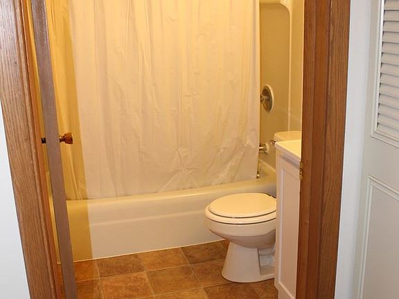 5th image of 1712 5th St W #101