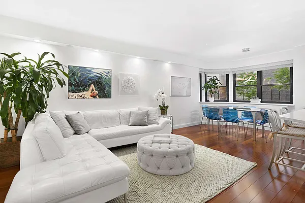 Sold by Compass | media 19