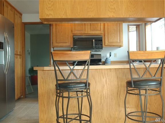 5th image of 4924 134th Pl SE