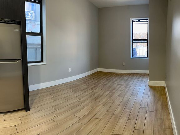 2nd image of 1252 Teller Ave #2D
