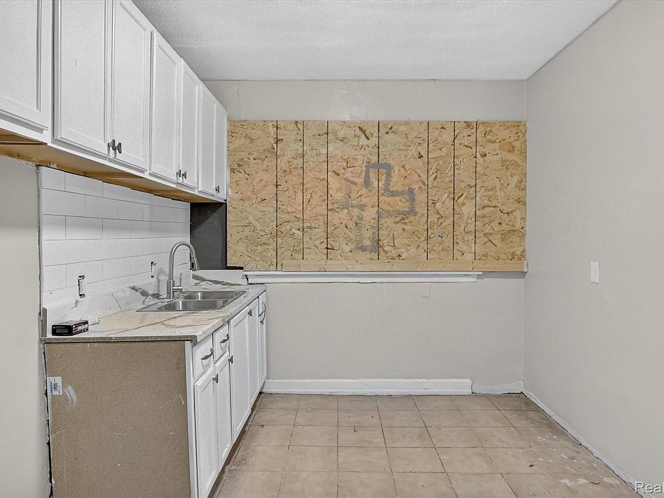 1725 Burlingame St, photo 25