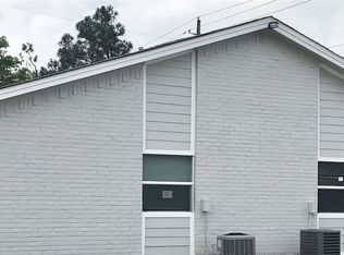 1906 Finfeather Rd #C, Bryan, TX 77801