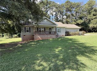 198 Miller Dr, Central, SC 29630