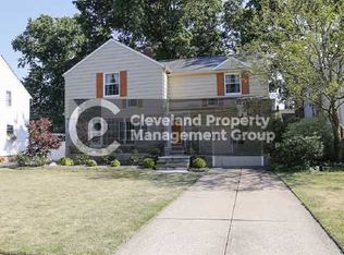 20001 Parkview Ave, Rocky River, OH 44116