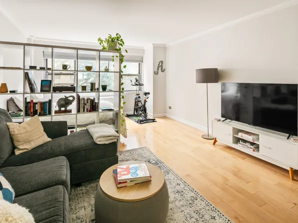 330 East 49th Street image 1 of 5