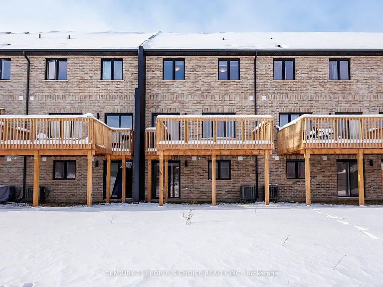 9 Queensbrook Cres — Photo 35