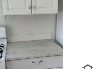 1465 9th St, Oakland, CA 94607