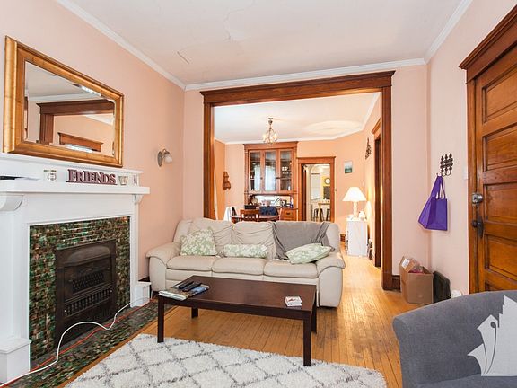 4th image of 1526 N Oakley Blvd APT 1