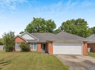 1414 Lake Crest Dr SW, Decatur, AL 35603