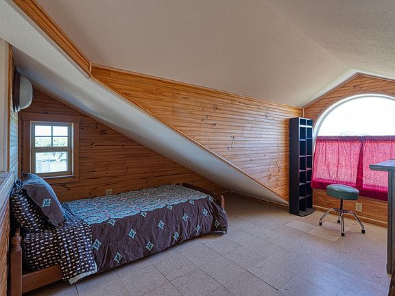 5th image of 485 Katrina Rd