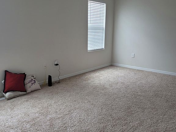 5th image of 326 Caryota Ct #2