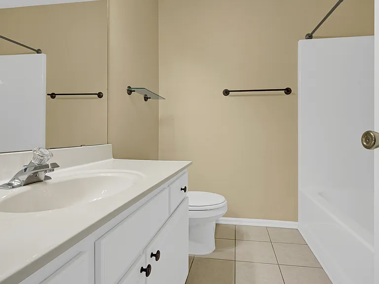 8772 Robinson Forest Dr — Photo 8