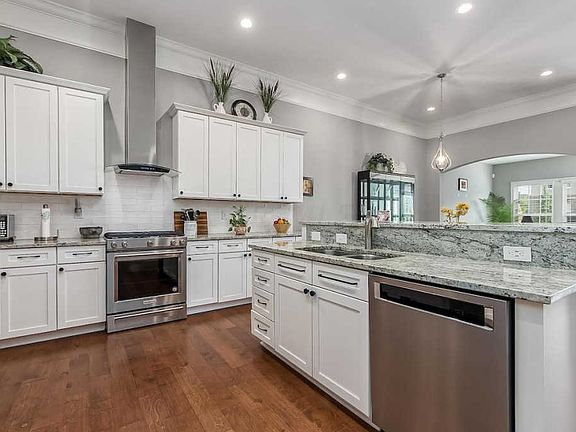 2nd image of 5220 Autumn Fern Dr
