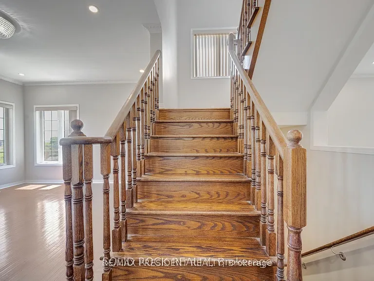 15 Roundstone Dr — Photo 27