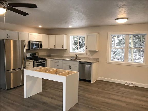 4th image of 5467 Walters Ave