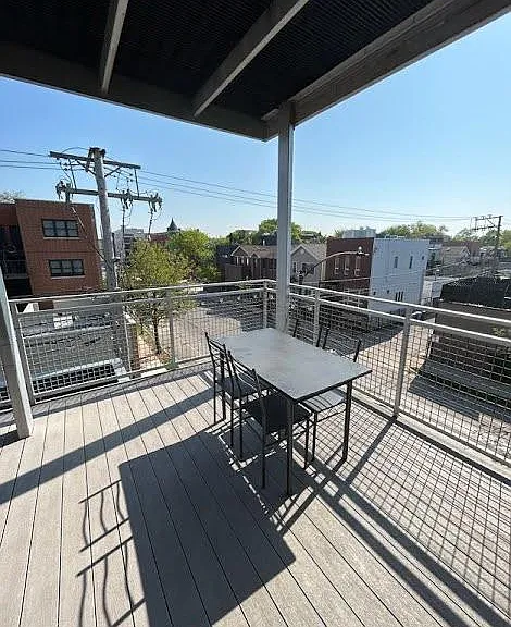1959 W Erie St #3 — Photo 10