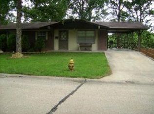 517 Cypress Dr, Festus, MO 63028