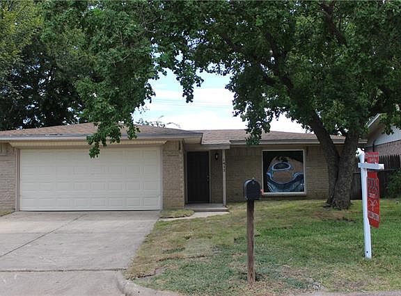3rd image of 1411 La Fonda Dr