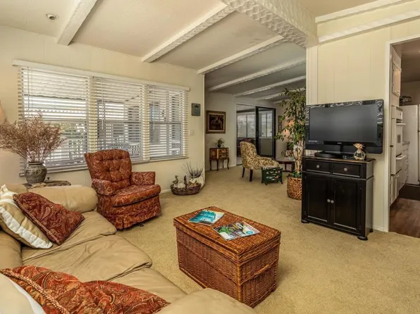 7222 San Bartolo St, Carlsbad, CA 92011