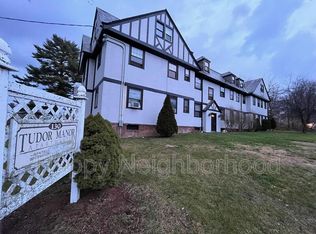 130 Bradley Ave #206, Meriden, CT 06451