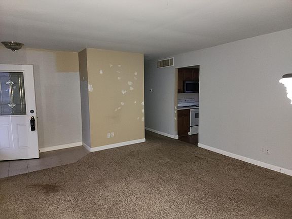 5th image of 115 Woodview Dr