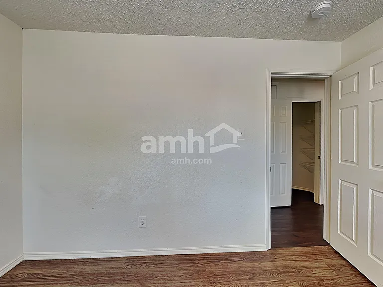 1601 White Oak Rd — Photo 13