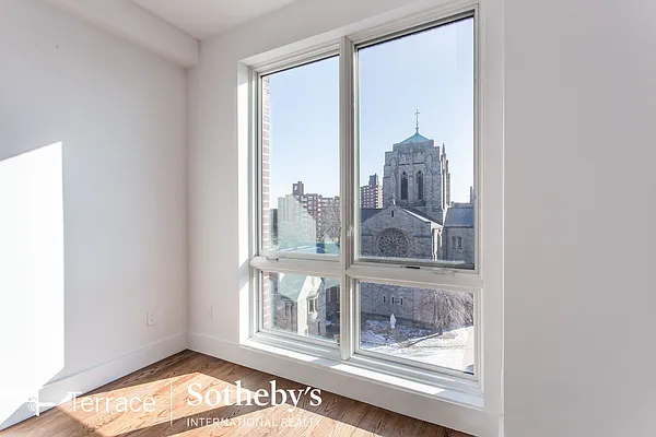 Rented by Terrace Sotheby's International Realty | media 31