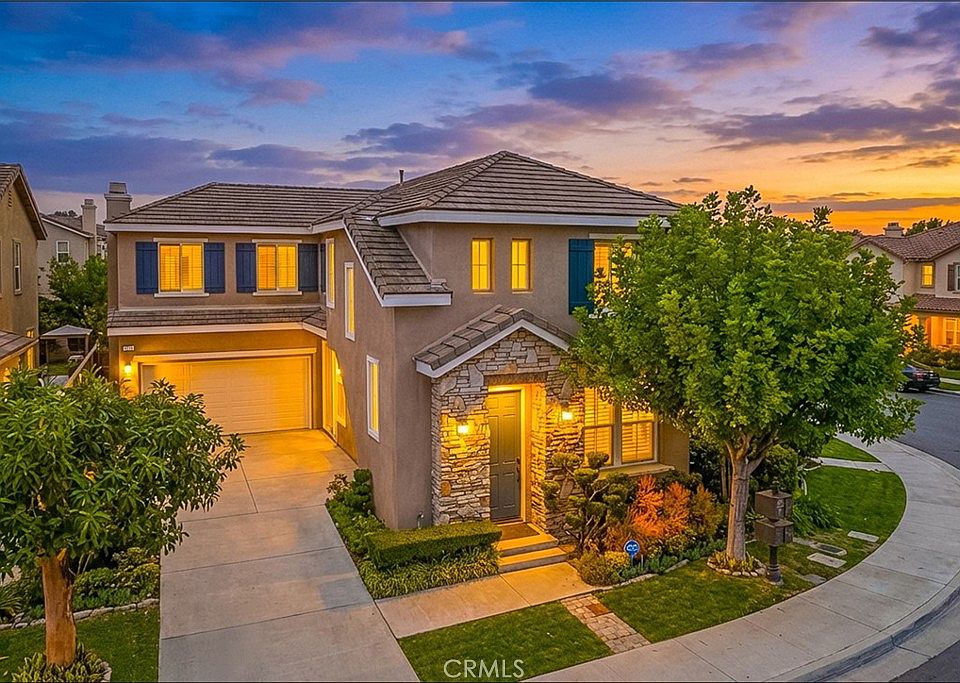 1st image of 15 Gala Ct
