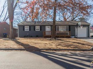 5625 SW 15th St, Topeka, KS 66604