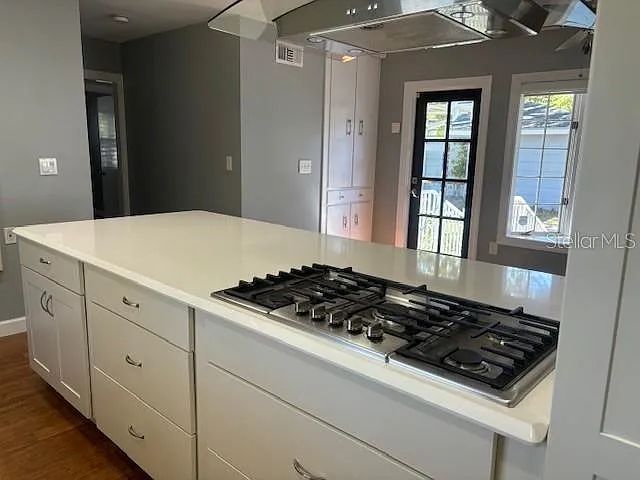 559 Chicago Ave — Photo 15