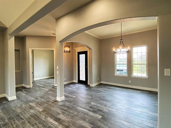 3rd image of 10185 Rolling Hills Dr