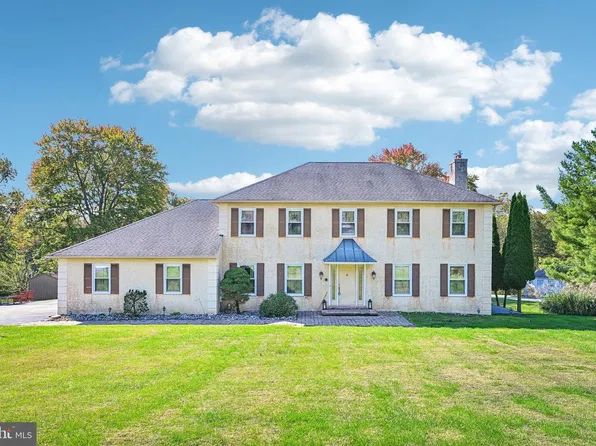 4 Jonathan Morris Cir, Media, PA 19063