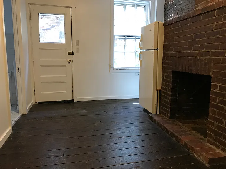 51 Garden St #1 — Photo 4