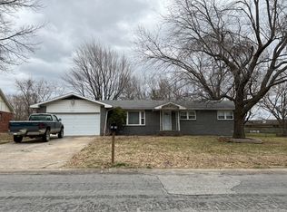 4115 College View Dr, Joplin, MO 64801