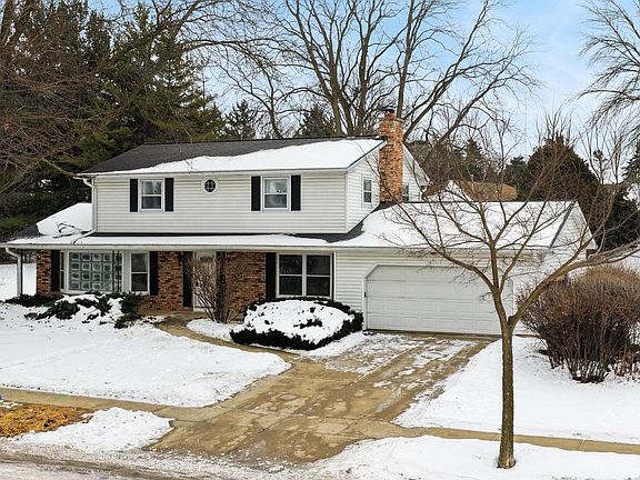 2nd image of 7005 Farmington Way