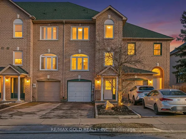 10 Provincial Pl, Brampton, ON L6S 6C1