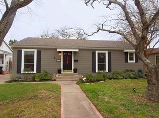 305 S Morningside Dr, Corpus Christi, TX 78404