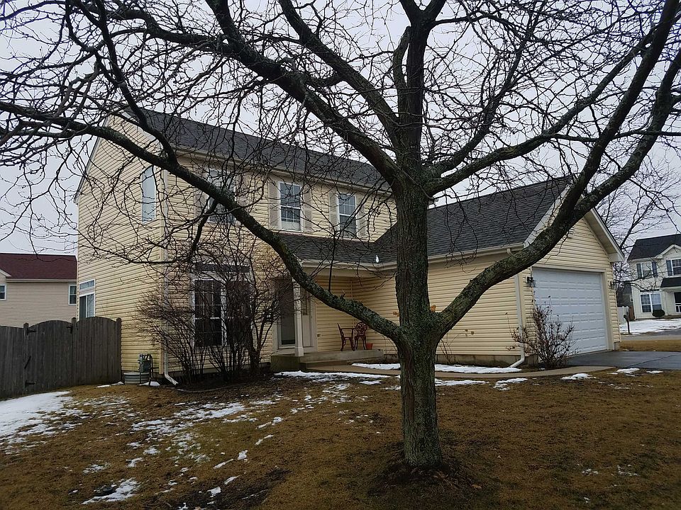 2nd image of 353 S Sagebrush Cir