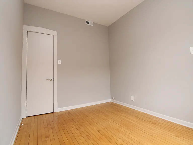 2538 N California Ave #2S — Photo 18
