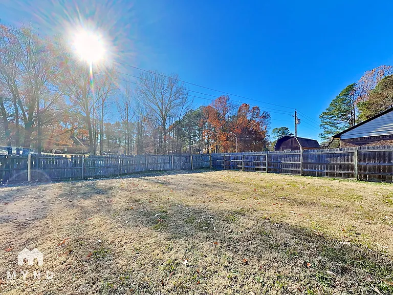 3535 Laurel Cv — Photo 19