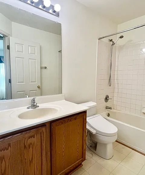 Full bathroom