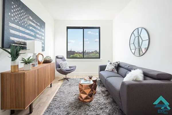 Rented by EXR | media 62