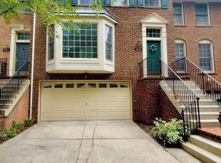 11433 Hollowstone Dr, Rockville, MD 20852