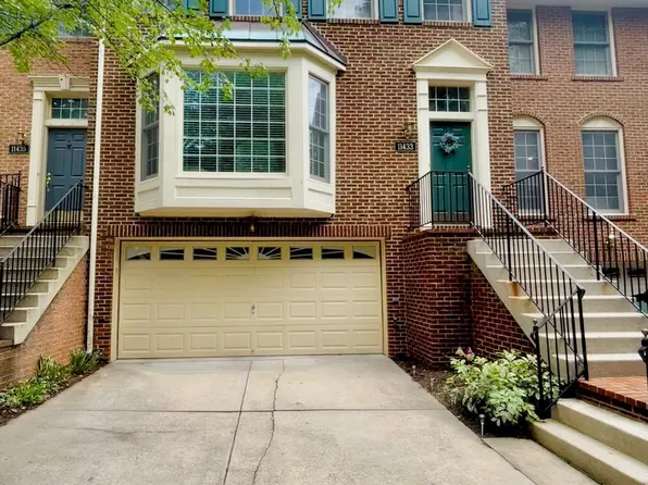 11433 Hollowstone Dr, Rockville, MD 20852