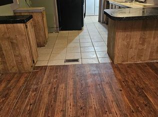 101 W Apple Blossom Ln, Wellington, KS 67152