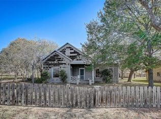 770 N Jackson St, La Grange, TX 78945