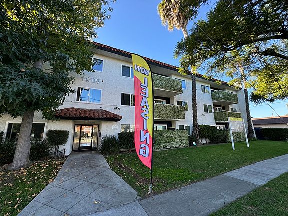 3rd image of 14709 S Budlong Ave #107-R