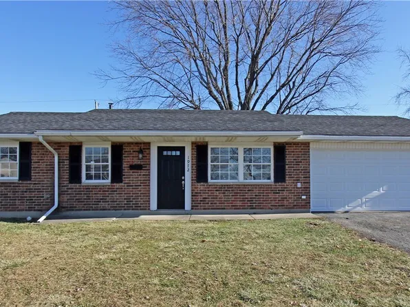 1972 Fair Oaks Dr, Sidney, OH 45365
