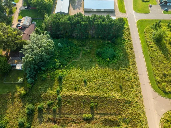 2055 Dala Ln, Mora, MN 55051