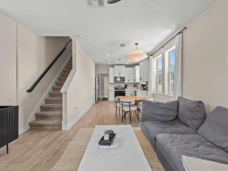 2110 W Palmetto St — Photo 8